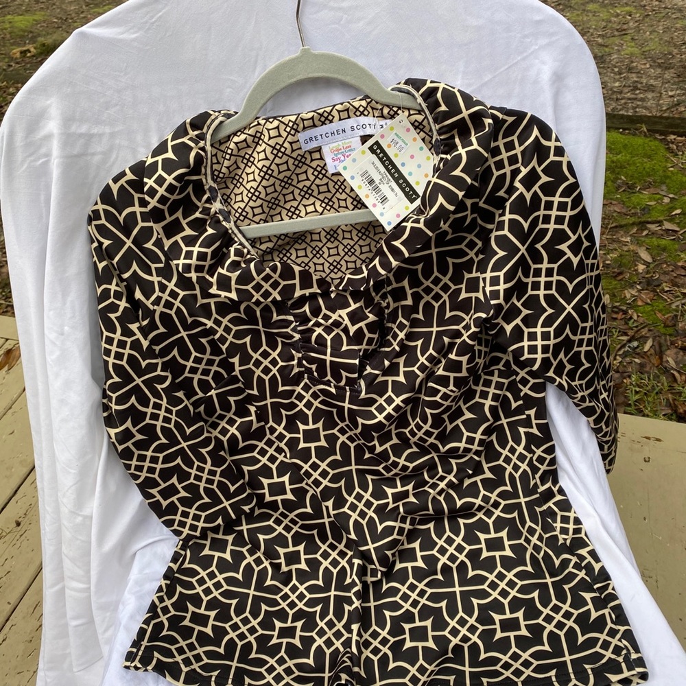 Gretchen Scott Ruffneck ladies top